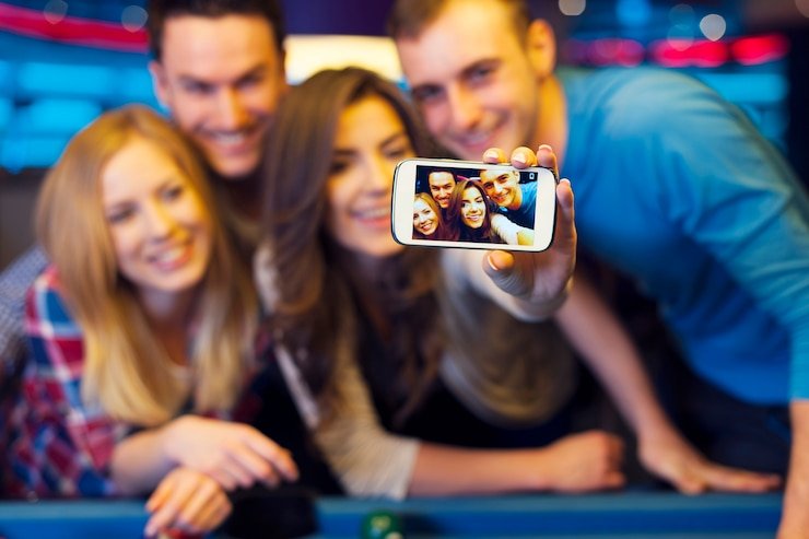 kacaslot03 platform interface showing slot games and live tables